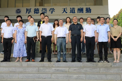 图片1 图片1